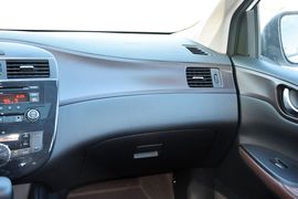 2014款日产骐达1.6L