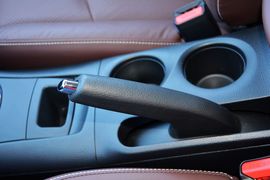 2014款日产骐达1.6L