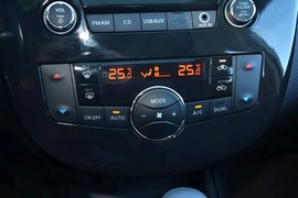2014款日产骐达1.6L