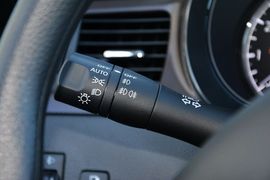 2014款日产骐达1.6L