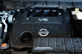 2013款日产贵士3.5L