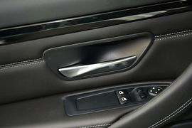 2014款宝马M4双门轿跑车