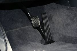 2014款宝马M4双门轿跑车
