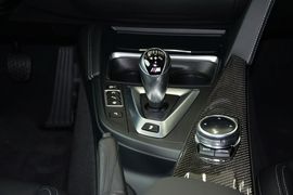 2014款宝马M4双门轿跑车