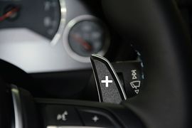 2014款宝马M4双门轿跑车