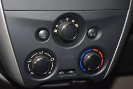 2014款日产阳光1.5XE