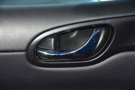 2011款日产骐达1.6L手动智能型