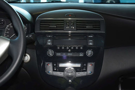 2011款日产骐达1.6L手动智能型