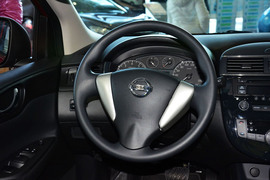 2011款日产骐达1.6L手动智能型