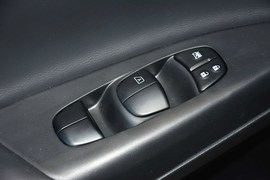 2014款日产轩逸1.6XV