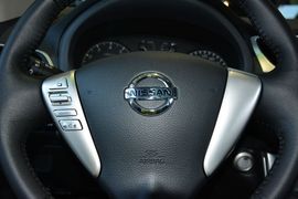 2014款日产轩逸1.6XV