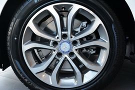 2015款奔驰C180L运动型