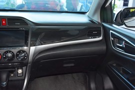2015款本田凌派1.8L自动豪华版