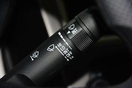 2014款雪佛兰爱唯欧三厢1.4L手动舒享版
