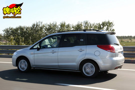 2009款海马新普力马试驾