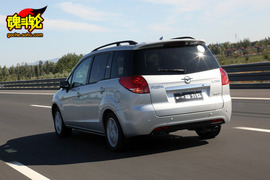 2009款海马新普力马试驾