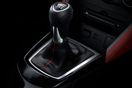 2016款马自达CX-3