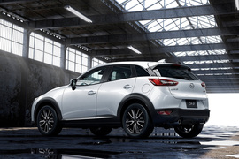 2016款马自达CX-3