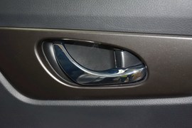 2014款日产奇骏2.0L