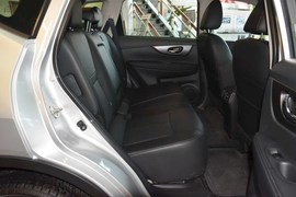 2014款日产奇骏2.0L