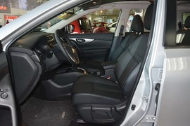 2014款日产奇骏2.0L