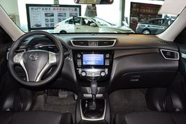 2014款日产奇骏2.0L