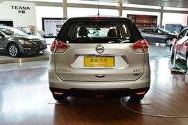 2014款日产奇骏2.0L