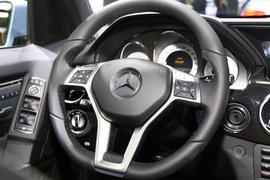 奔驰GLK300极致版广州车展实拍