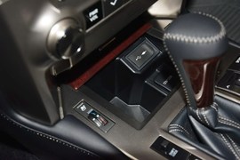 2014款雷克萨斯GX400豪华版