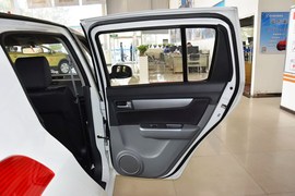 2013款铃木雨燕1.3L手动标准型