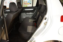 2013款铃木雨燕1.3L手动标准型