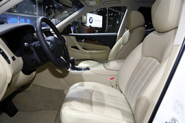 2014款国产英菲尼迪QX50车展解读