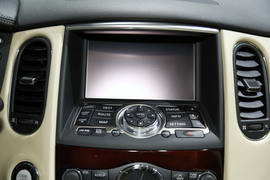 2014款国产英菲尼迪QX50车展解读