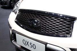 2014款国产英菲尼迪QX50车展解读