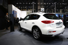   2014款国产英菲尼迪QX50车展解读