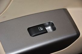 2013款吉利帝豪经典版1.8L手动精英型