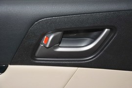 2013款吉利帝豪经典版1.8L手动精英型