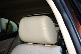 2013款吉利帝豪经典版1.8L手动精英型