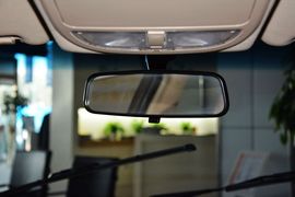 2013款吉利帝豪经典版1.8L手动精英型