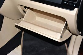 2013款吉利帝豪经典版1.8L手动精英型