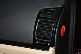 2013款吉利帝豪经典版1.8L手动精英型