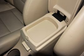 2013款吉利帝豪经典版1.8L手动精英型