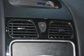 2013款吉利帝豪经典版1.8L手动精英型