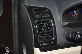 2013款吉利帝豪经典版1.8L手动精英型