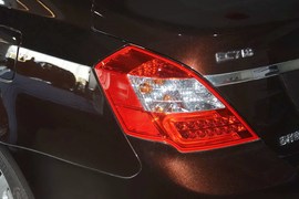 2013款吉利帝豪经典版1.8L手动精英型