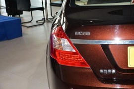 2013款吉利帝豪经典版1.8L手动精英型