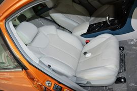 2014款比亚迪秦1.5T旗舰型