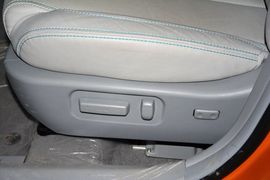 2014款比亚迪秦1.5T旗舰型