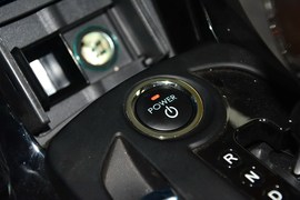 2014款比亚迪秦1.5T旗舰型