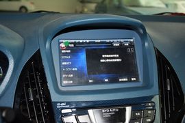 2014款比亚迪秦1.5T旗舰型